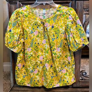 Old Navy yellow multicolor floral spring summer short sleeve blouse Size M